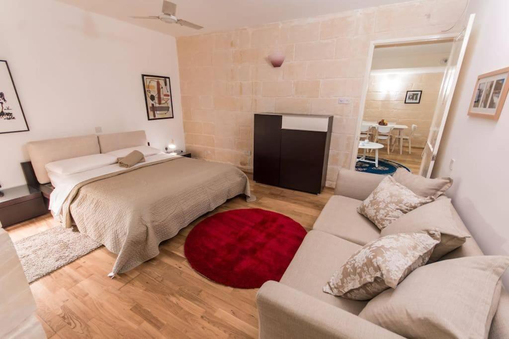 Central Valletta House Ил-Фурияна Екстериор снимка
