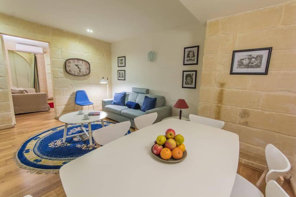 Central Valletta House Ил-Фурияна Екстериор снимка
