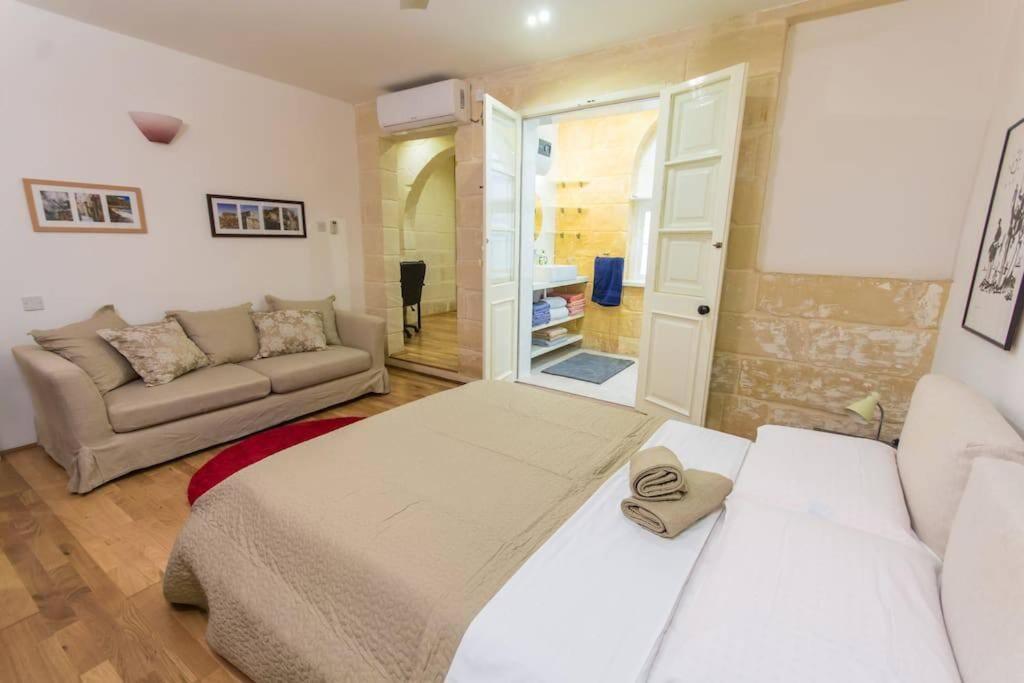 Central Valletta House Ил-Фурияна Екстериор снимка